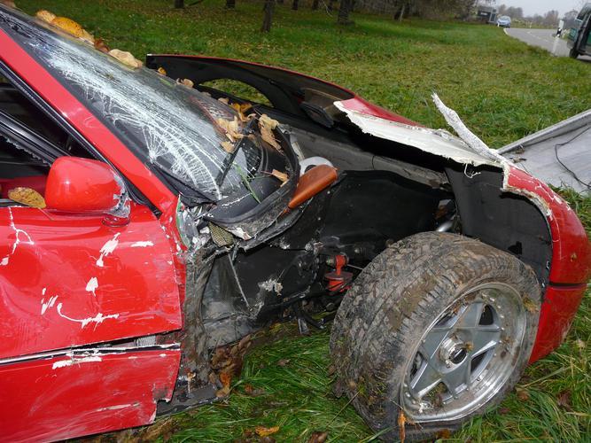 Ferrari F40 Unfall Kerenzerbergrennen